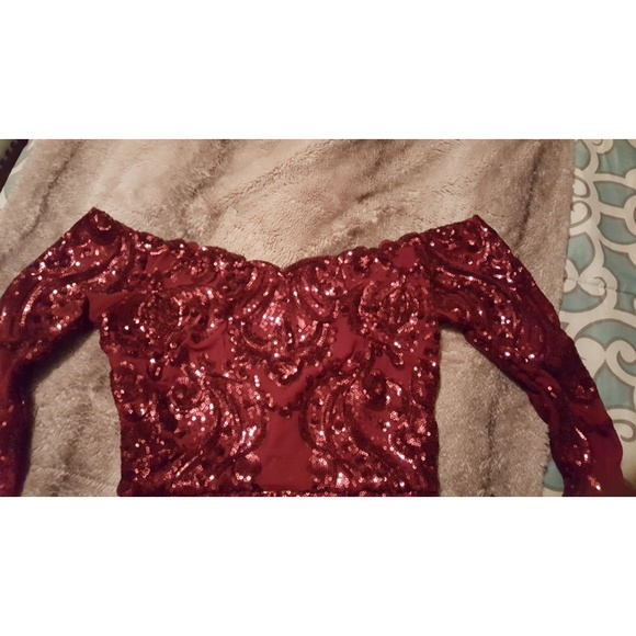 Long sleeve red dress ❤️ - Picture 2 of 6